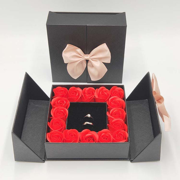 Geschenkbox (Rose-filled)